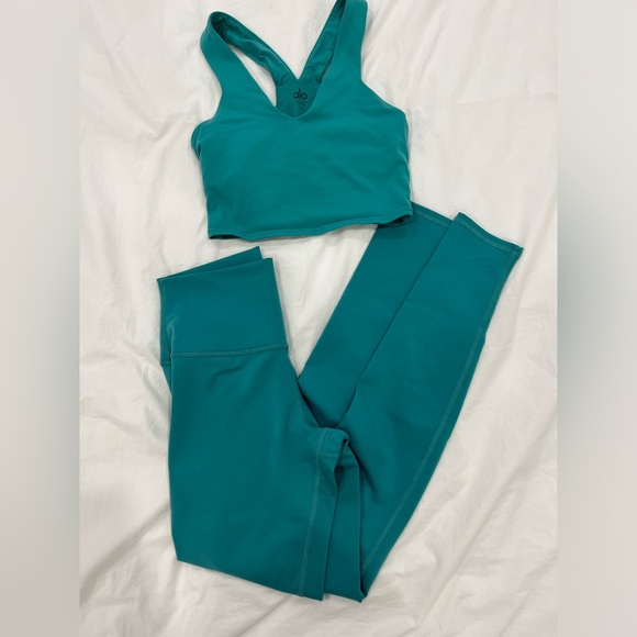 ALO Yoga Pants - Teal Alo Set